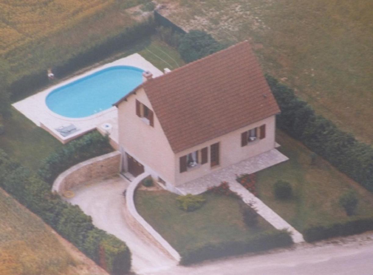 Maison De Vacances Pour 6 Personnes Avec Piscine Lainsecq Екстер'єр фото
